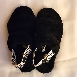 UGG Fuzzy Shoes/Sandals